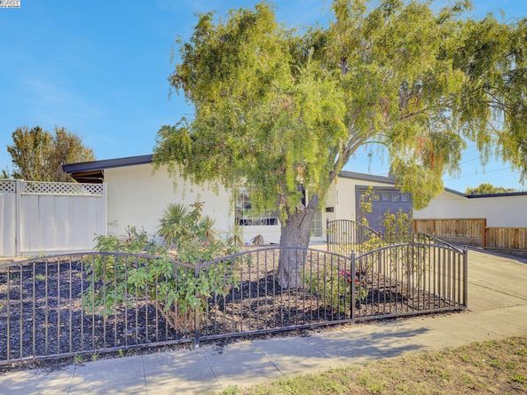 2072 Everglade St, Hayward CA 94545
