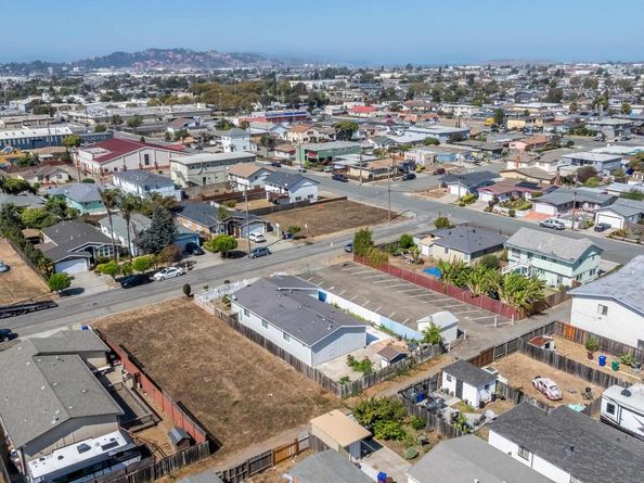 628 S 17Th St, Richmond CA 94804