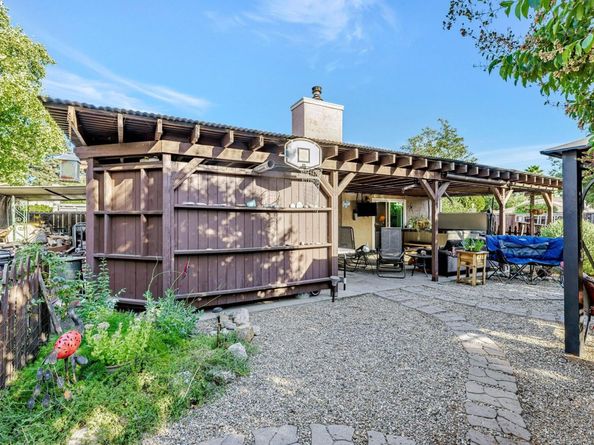 577 Rachelle St, Livermore CA 94550