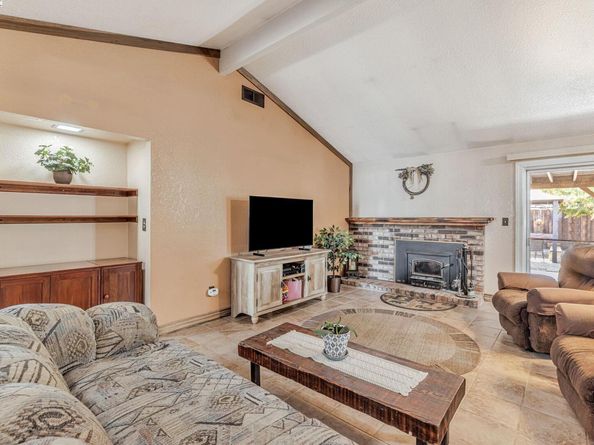 577 Rachelle St, Livermore CA 94550