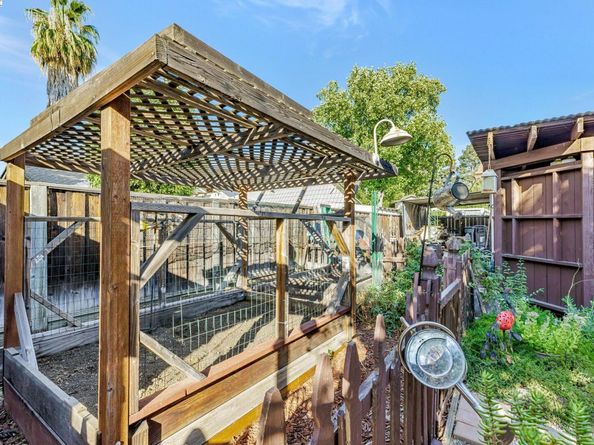 577 Rachelle St, Livermore CA 94550