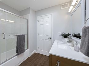 44 Lodato Ave Apt 212, San Mateo CA 94403