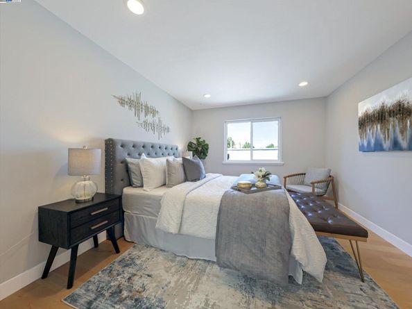 44 Lodato Ave Apt 212, San Mateo CA 94403