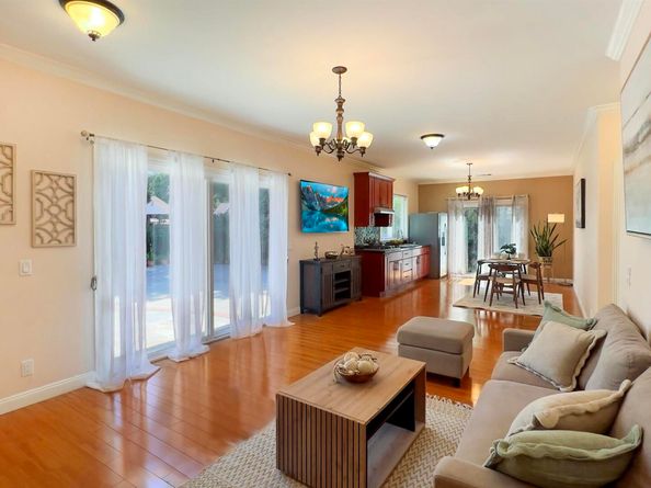 909 Santa Lucia Dr, Pleasant Hill CA 94523