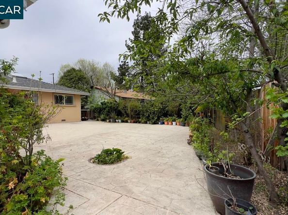 909 Santa Lucia Dr, Pleasant Hill CA 94523
