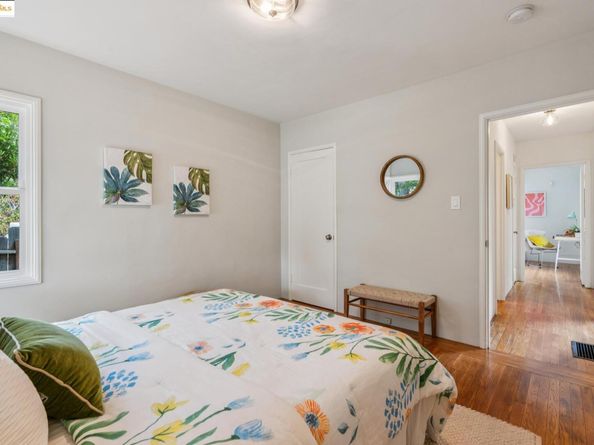 5634 Burlingame Ave, Richmond CA 94804