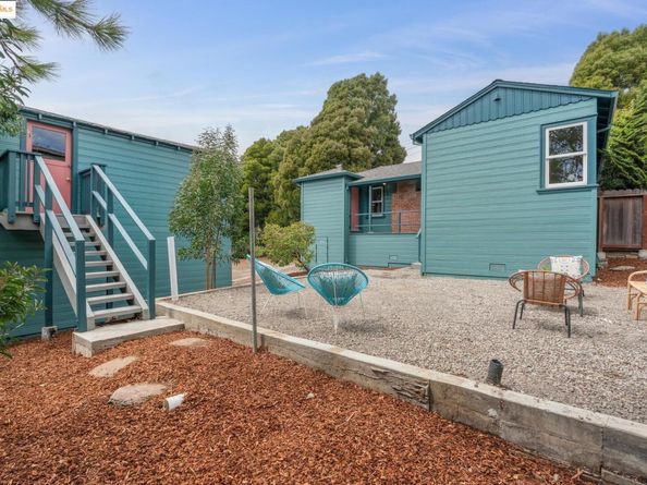 5634 Burlingame Ave, Richmond CA 94804