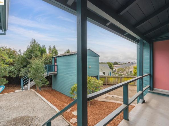 5634 Burlingame Ave, Richmond CA 94804