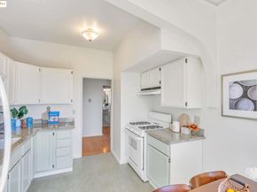 848 Stannage Ave 11, Albany CA 94706
