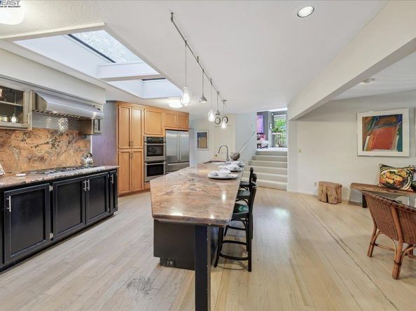 391 Oak Ln, Pleasanton CA 94566