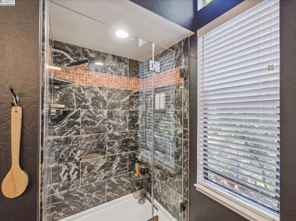 391 Oak Ln, Pleasanton CA 94566