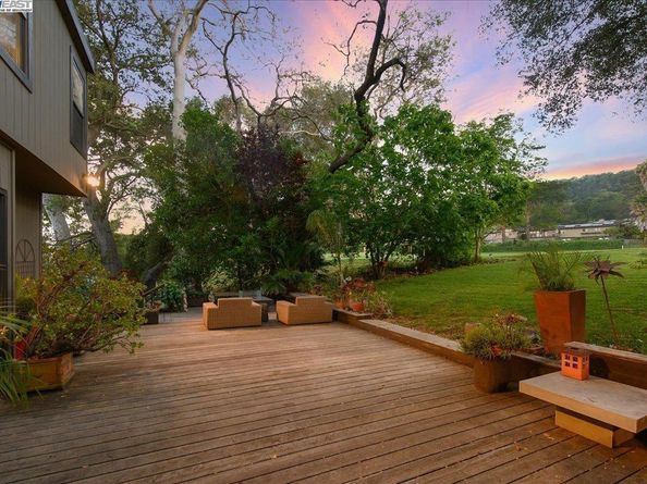 391 Oak Ln, Pleasanton CA 94566