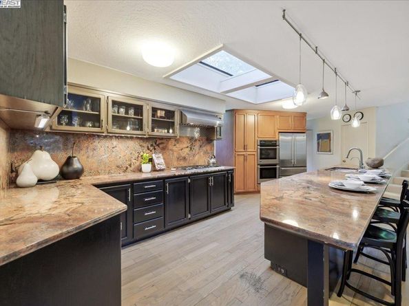 391 Oak Ln, Pleasanton CA 94566