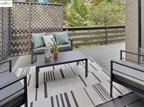 97 Clarewood Ln, Oakland CA 94618