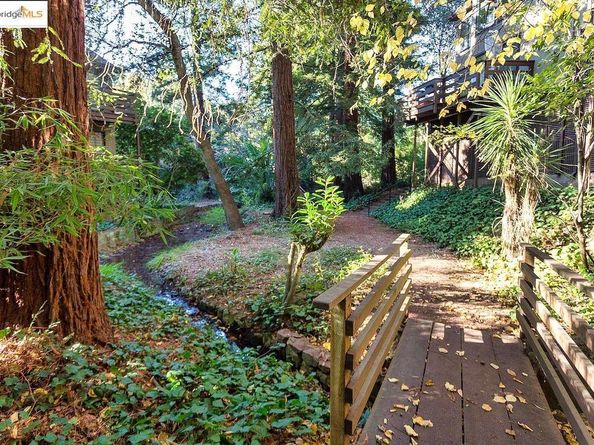 97 Clarewood Ln, Oakland CA 94618
