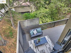 97 Clarewood Ln, Oakland CA 94618
