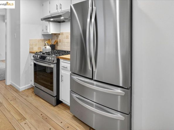 97 Clarewood Ln, Oakland CA 94618
