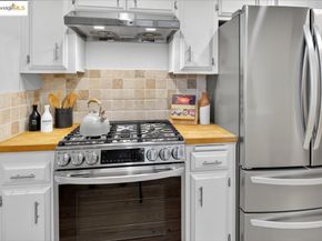 97 Clarewood Ln, Oakland CA 94618