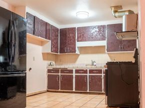 9318 Olive St, Oakland CA 94603