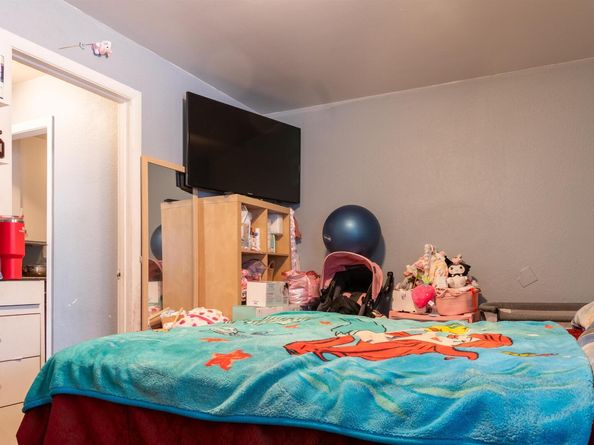 9318 Olive St, Oakland CA 94603