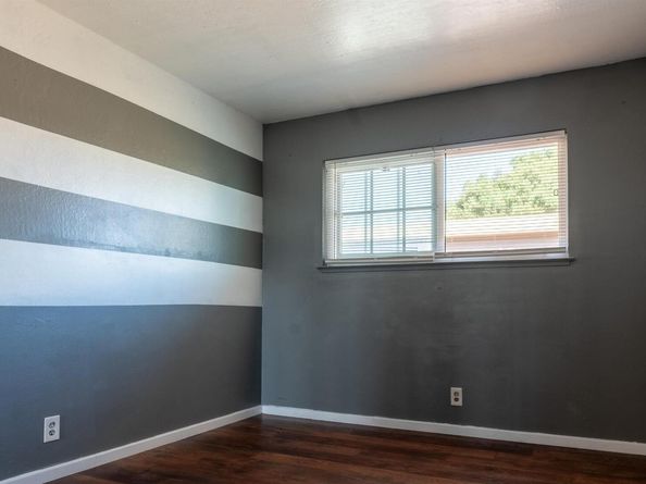 9318 Olive St, Oakland CA 94603