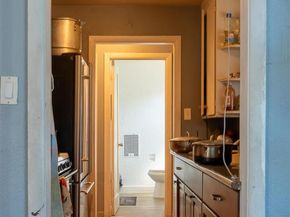 9318 Olive St, Oakland CA 94603