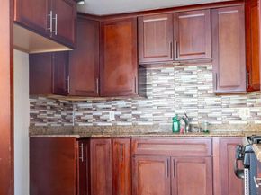 9318 Olive St, Oakland CA 94603