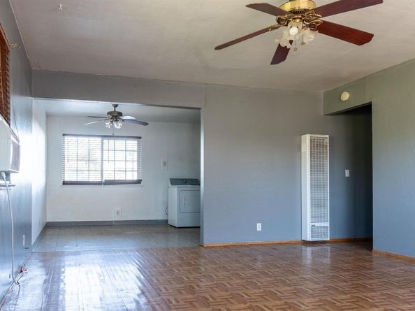 9318 Olive St, Oakland CA 94603