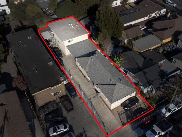 9318 Olive St, Oakland CA 94603