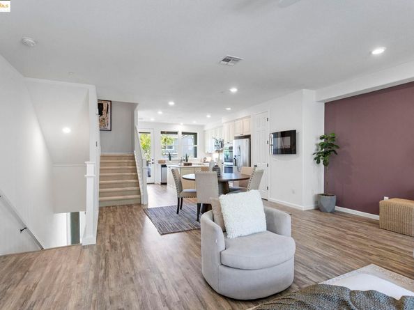 7129 Calistoga Ln, Dublin CA 94568