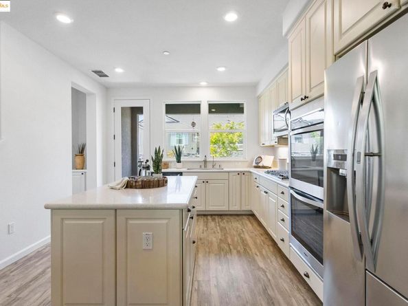 7129 Calistoga Ln, Dublin CA 94568