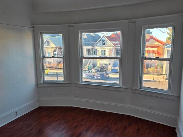 845 Isabella Street, Oakland CA 94607