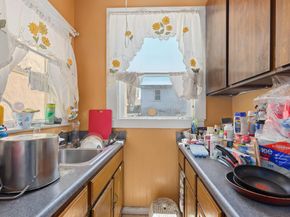 845 Isabella Street, Oakland CA 94607