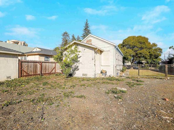 1641 B St, Hayward CA 94541