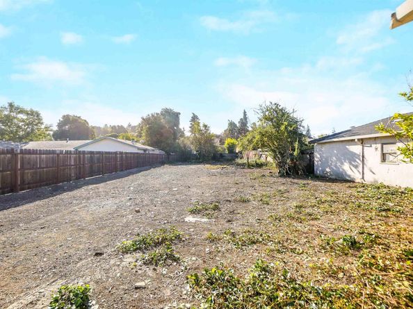 1641 B St, Hayward CA 94541