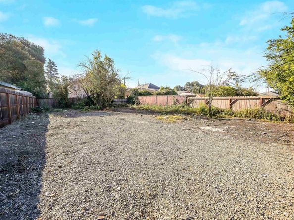 1641 B St, Hayward CA 94541