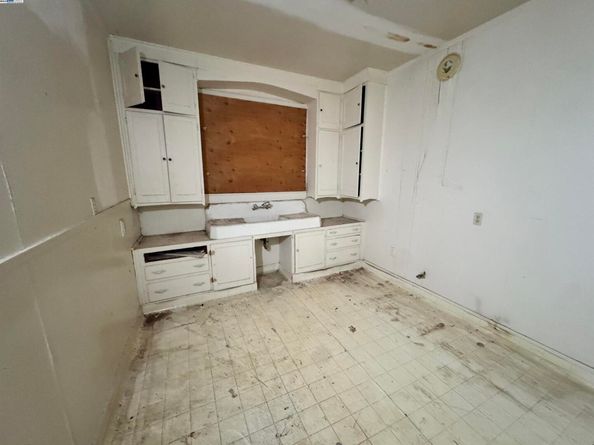 1641 B St, Hayward CA 94541