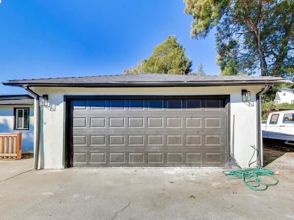 4760 Tompkins Ave, Oakland CA 94619