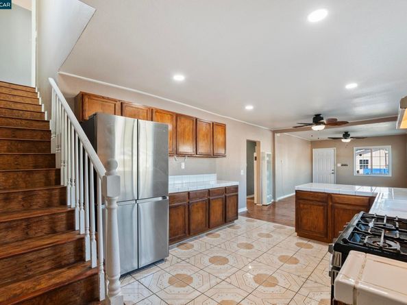 950 Blenheim St, Oakland CA 94603