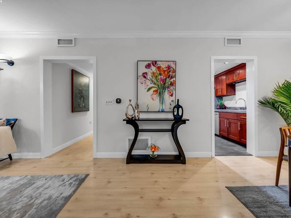 400 Wayne Ave 1, Oakland CA 94606
