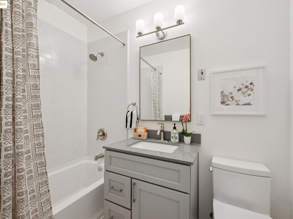 4624 Davenport Avenue, Oakland CA 94619