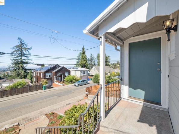 4624 Davenport Avenue, Oakland CA 94619