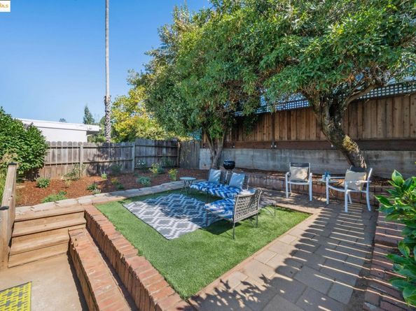 4624 Davenport Avenue, Oakland CA 94619