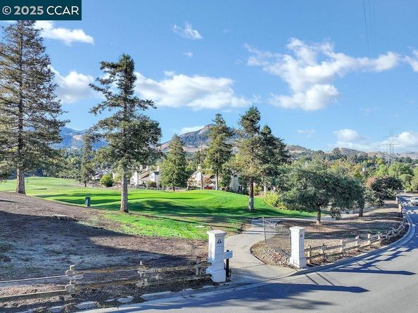 1398 Shell Ln, Clayton CA 94517