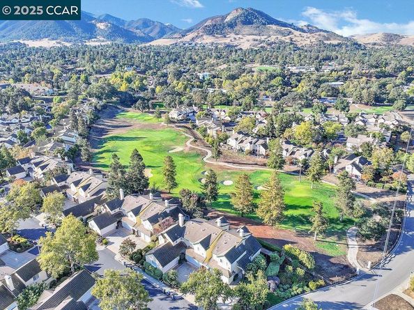 1398 Shell Ln, Clayton CA 94517