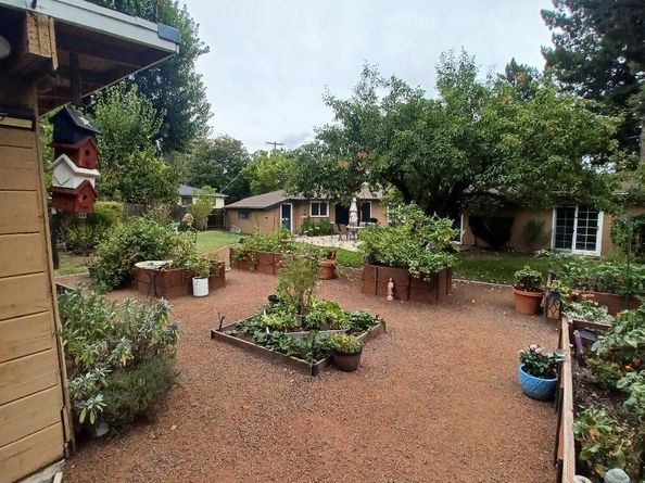 Undisclosed Address #41114650, Orinda CA 94563