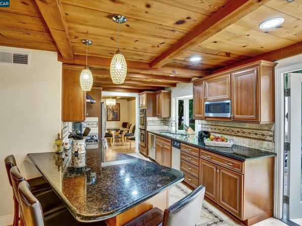 Undisclosed Address #41114650, Orinda CA 94563