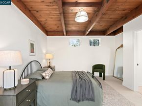 2703 Mathews St, Berkeley CA 94702