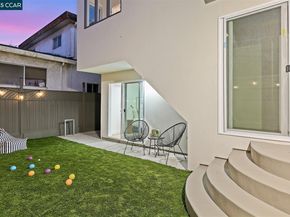 2703 Mathews St, Berkeley CA 94702