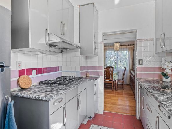 937 Helen Ave, San Leandro CA 94577